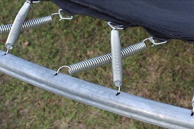 how to cross springs on a trampoline