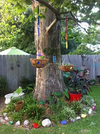 Hanging Porch Plants from trampoline springs