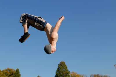 How to do frontflip on a trampoline